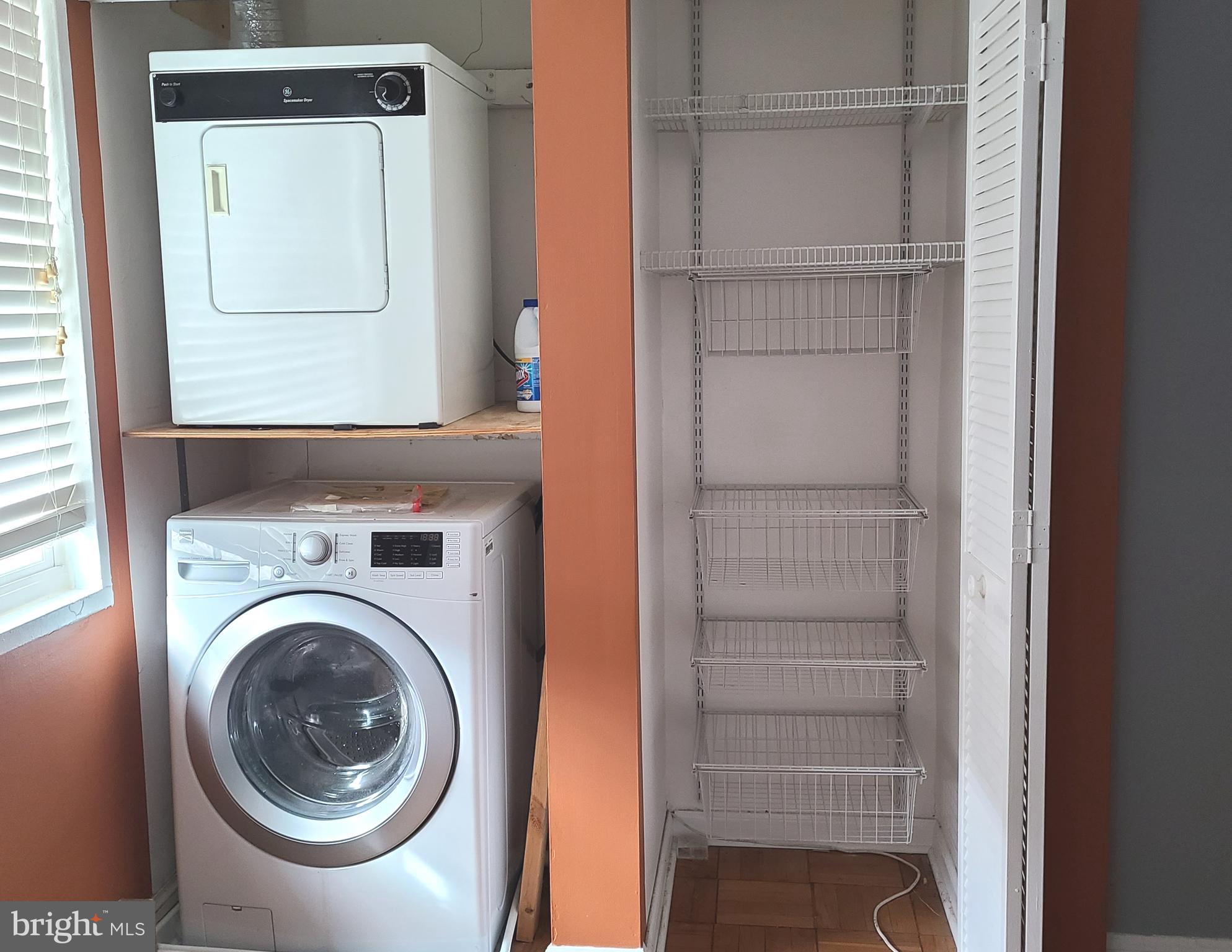 1708 W ABINGDON DRIVE 302