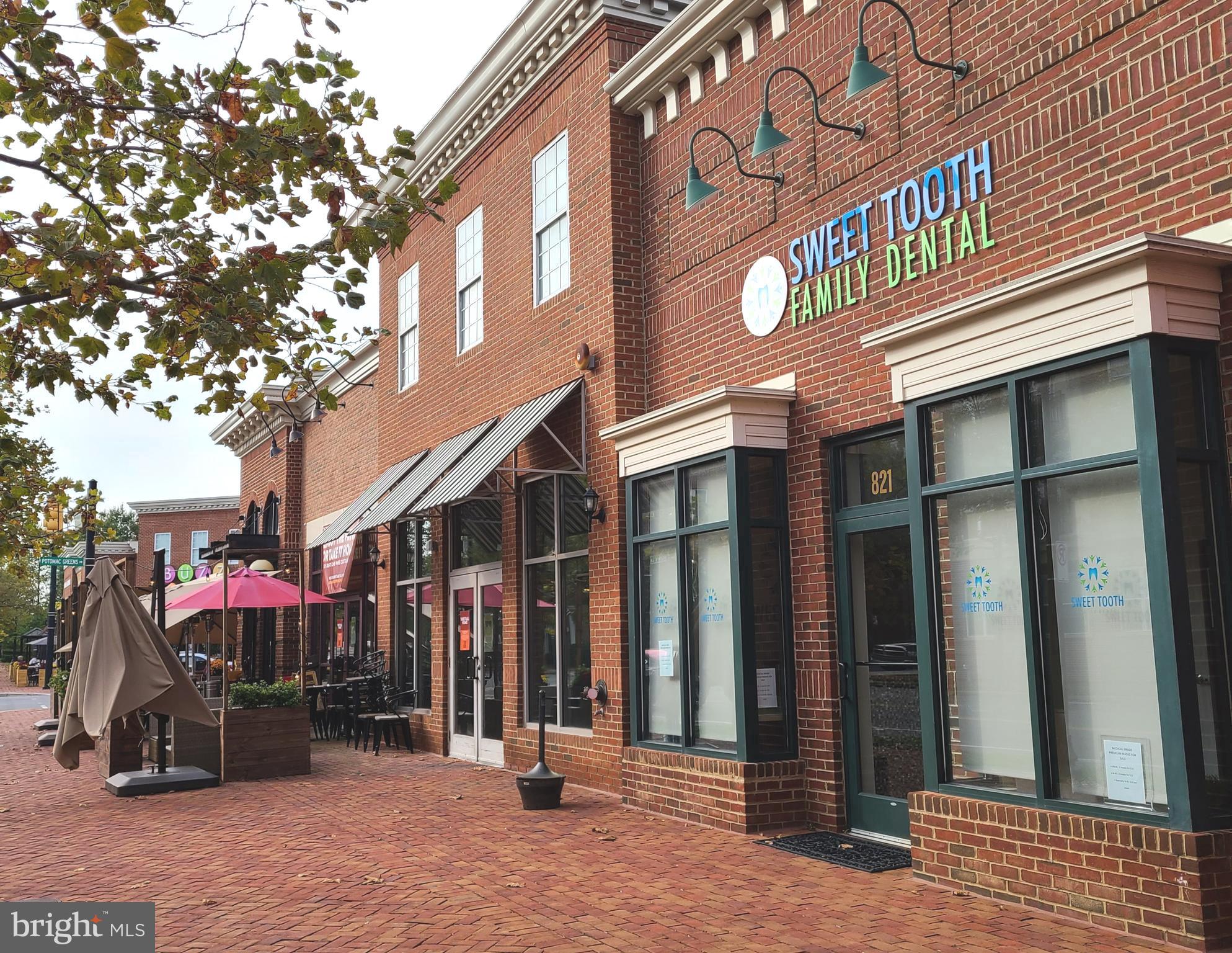 1708 W ABINGDON DRIVE 302