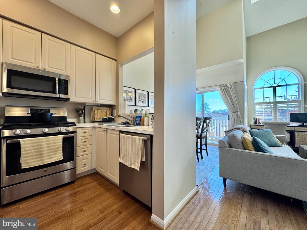 4675 LAWTON WAY 301