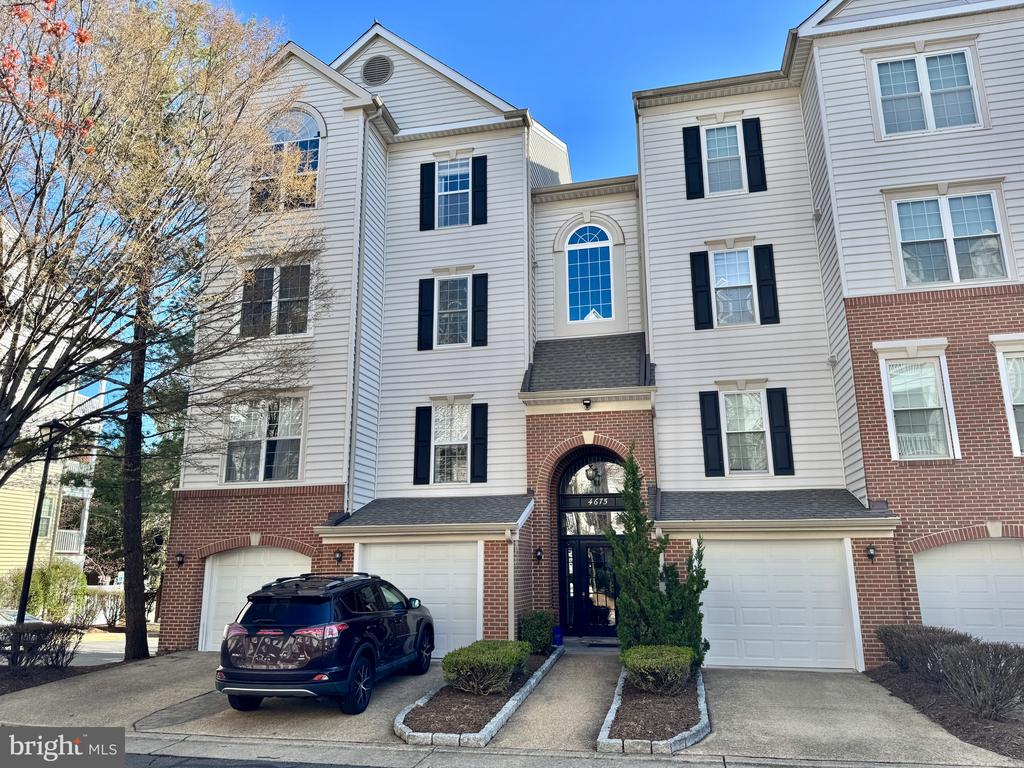 4675 LAWTON WAY 301
