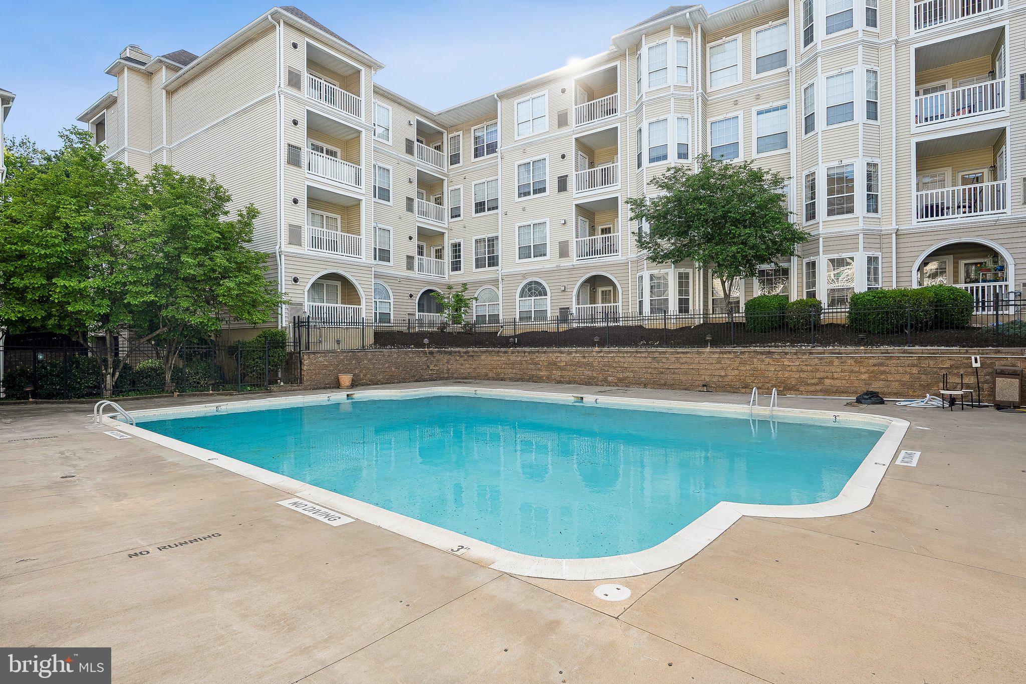 4560 STRUTFIELD LANE 1212