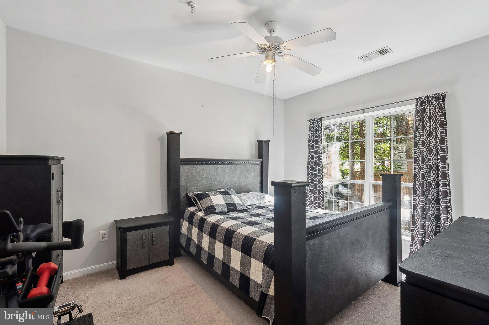 4560 STRUTFIELD LANE 1212