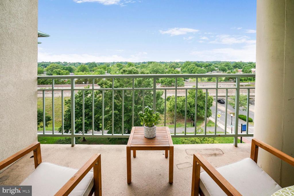 545 E BRADDOCK ROAD 601