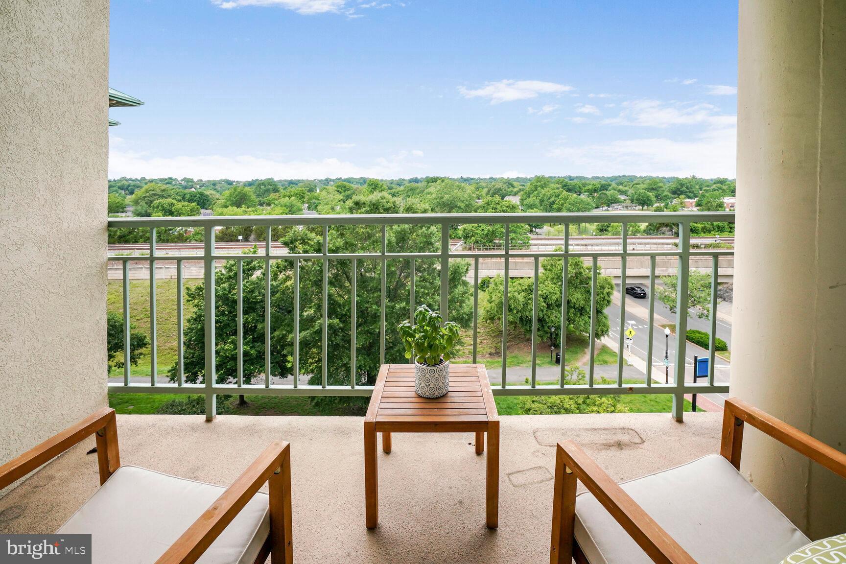 545 E BRADDOCK ROAD 601