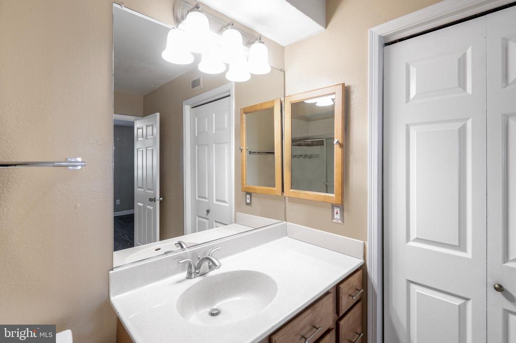 3313 WYNDHAM CIRCLE 1214