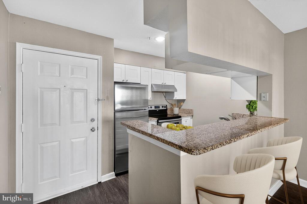 3313 WYNDHAM CIRCLE 1214