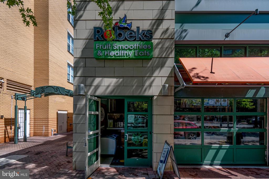 3313 WYNDHAM CIRCLE 1214