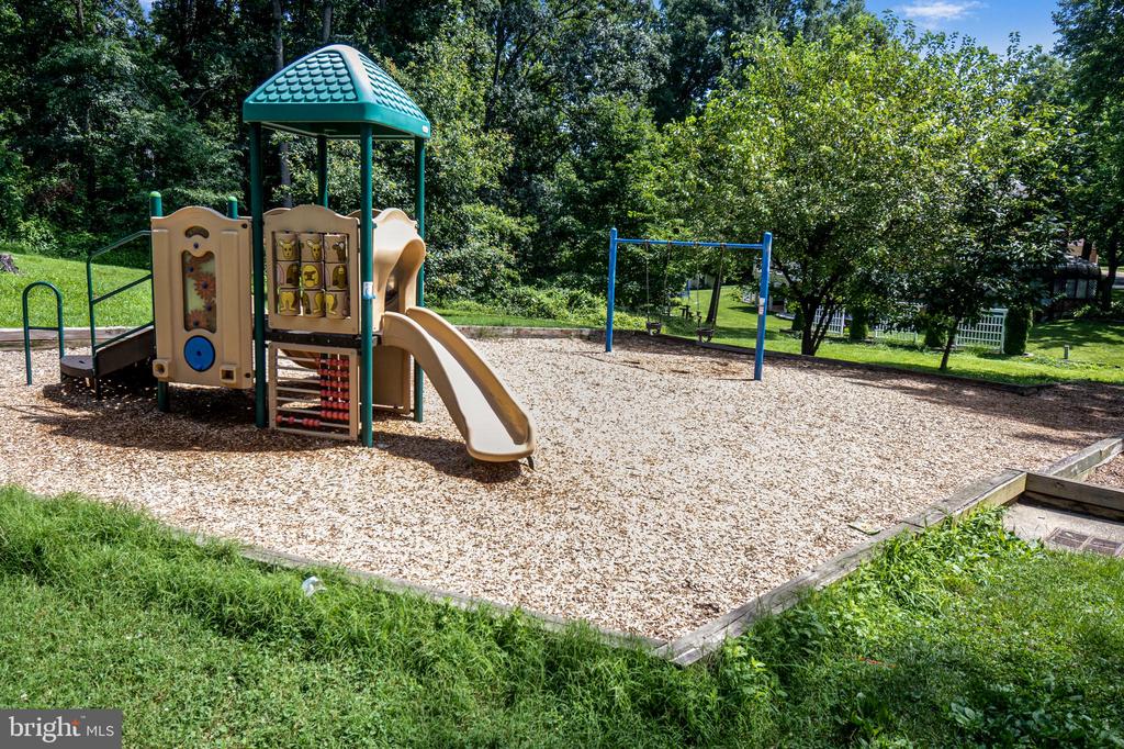 3313 WYNDHAM CIRCLE 1214
