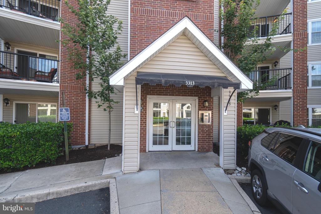 3313 WYNDHAM CIRCLE 1214