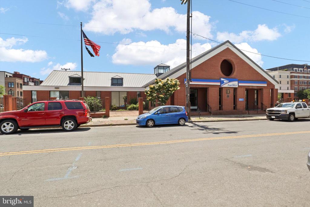 1404 ROUNDHOUSE LANE 503