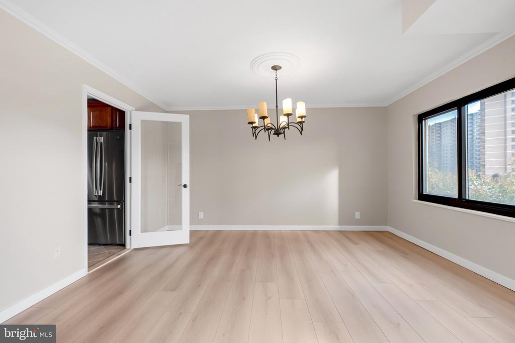 205 YOAKUM PARKWAY 209