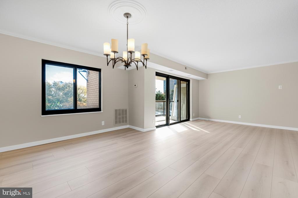 205 YOAKUM PARKWAY 209