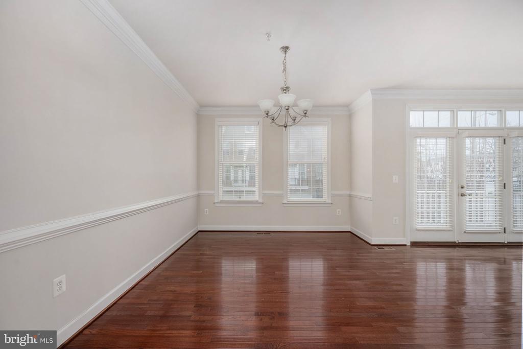 500 TRIADELPHIA WAY