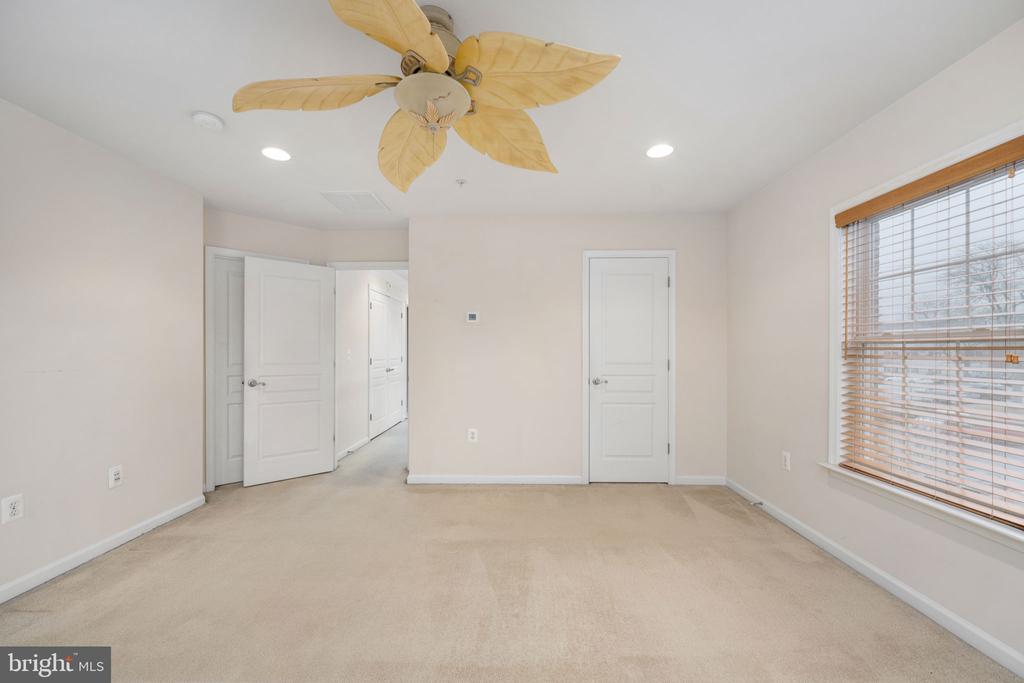 500 TRIADELPHIA WAY