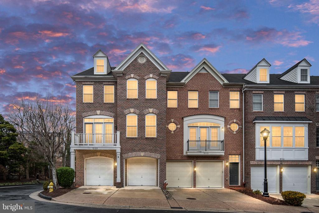 500 TRIADELPHIA WAY