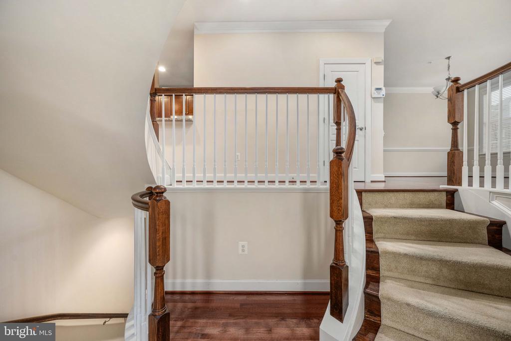 500 TRIADELPHIA WAY