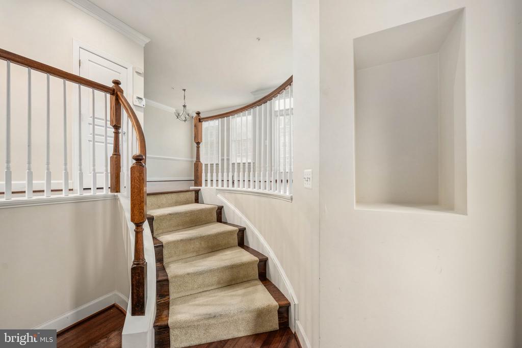 500 TRIADELPHIA WAY