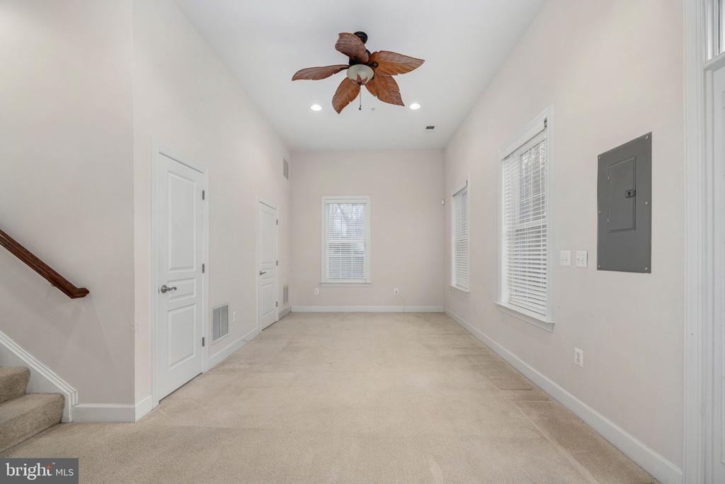 500 TRIADELPHIA WAY