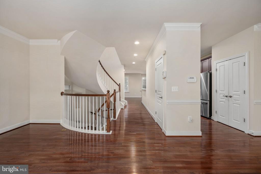 500 TRIADELPHIA WAY