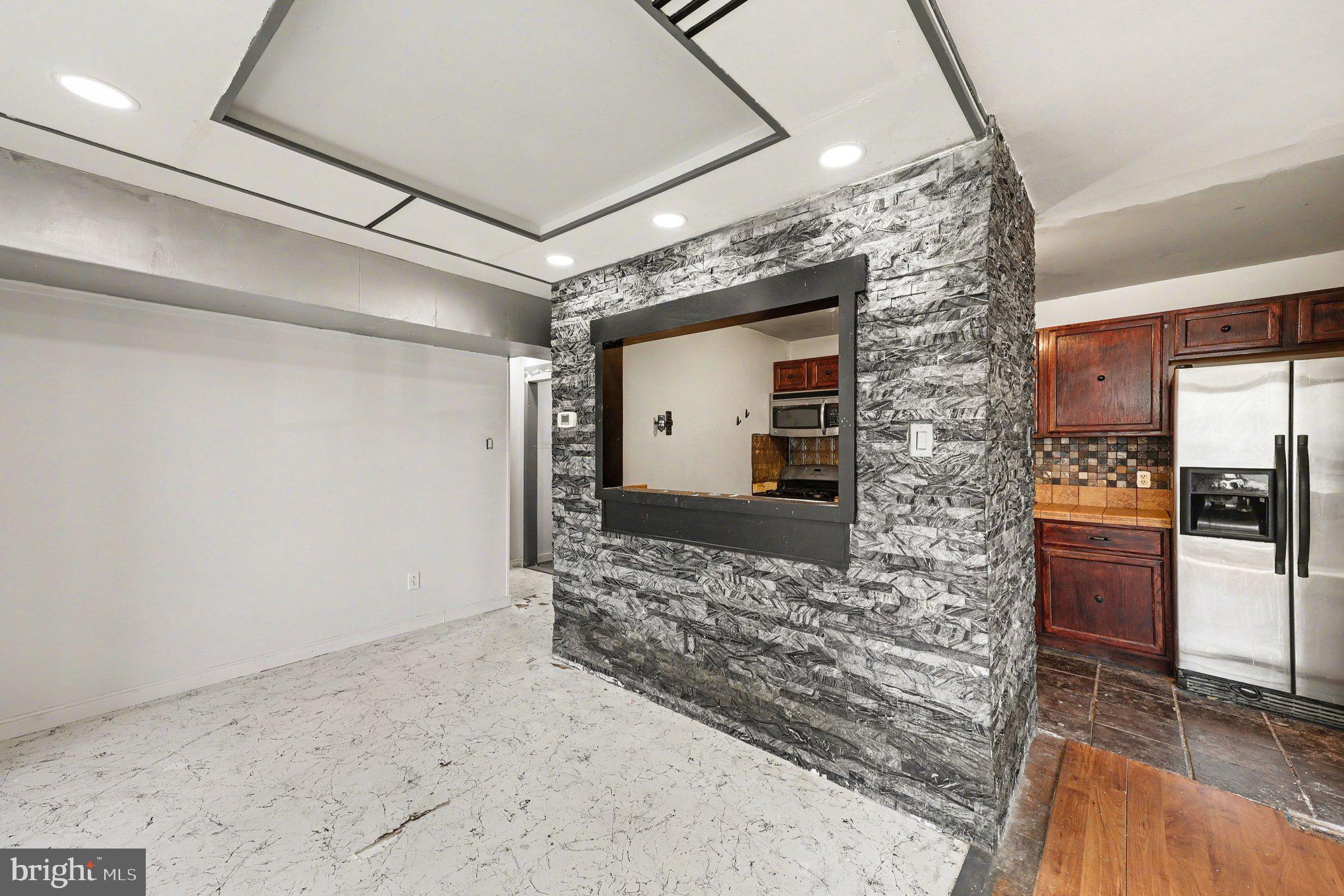 503 N ARMISTEAD STREET N 201