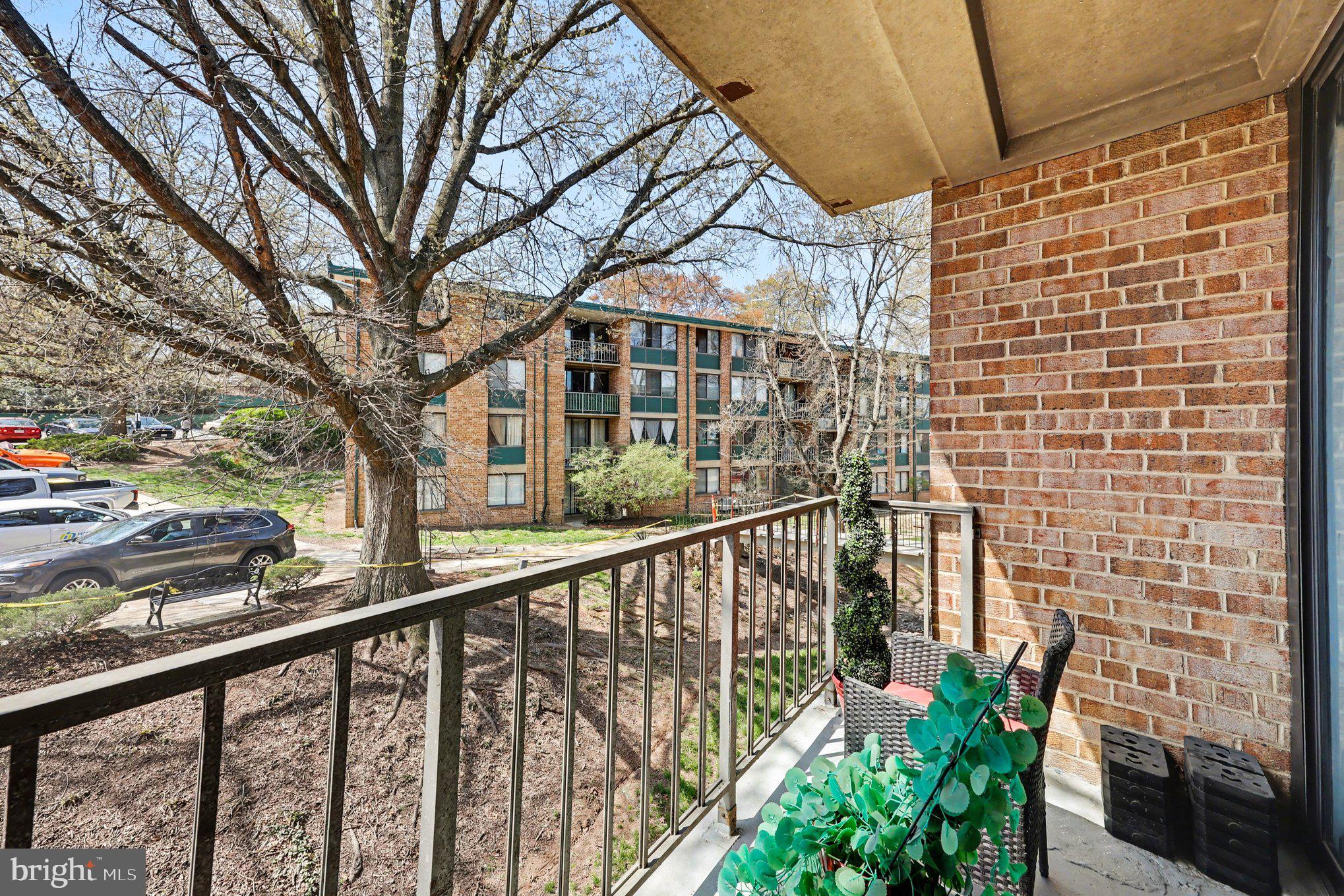 503 N ARMISTEAD STREET N 201