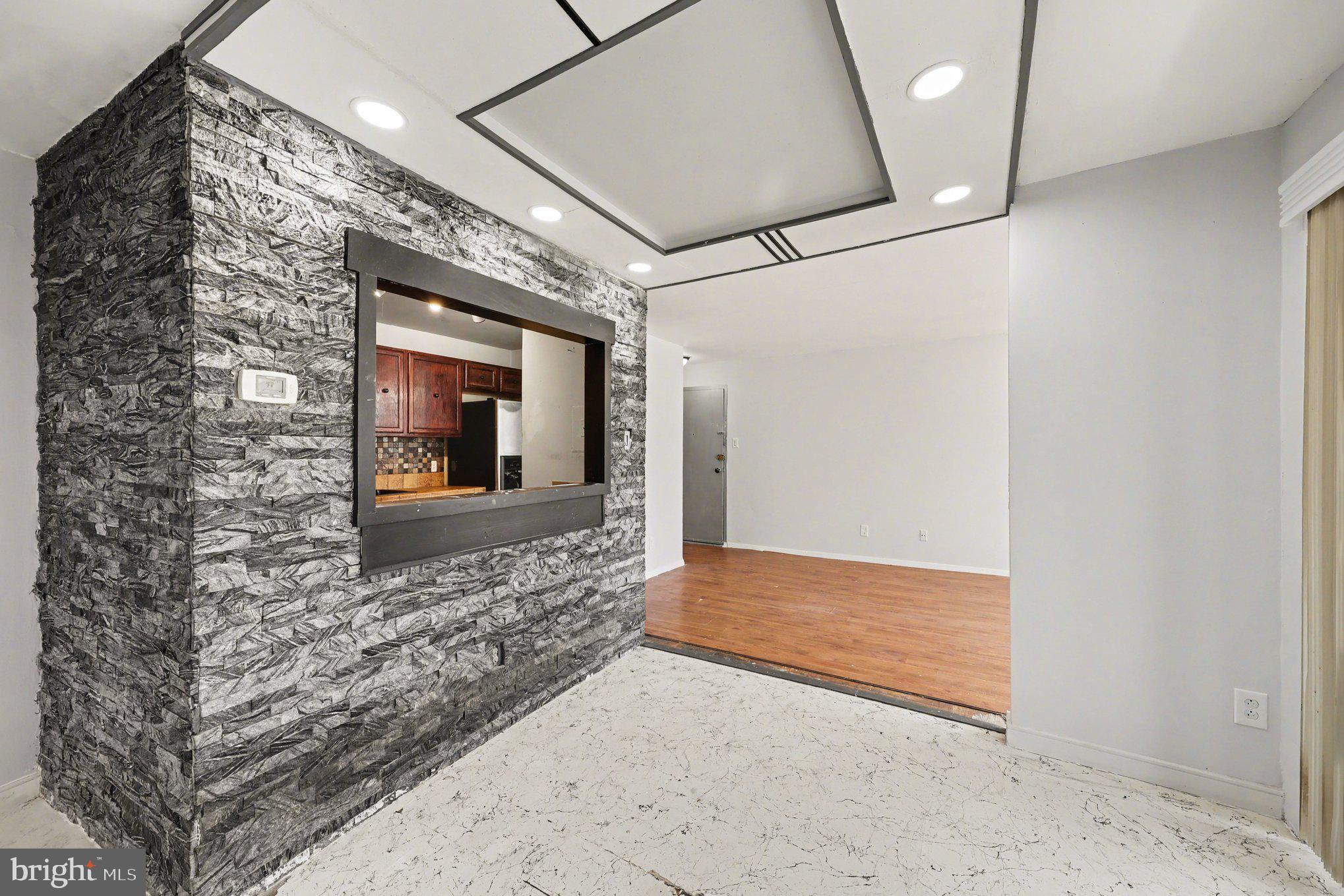 503 N ARMISTEAD STREET N 201