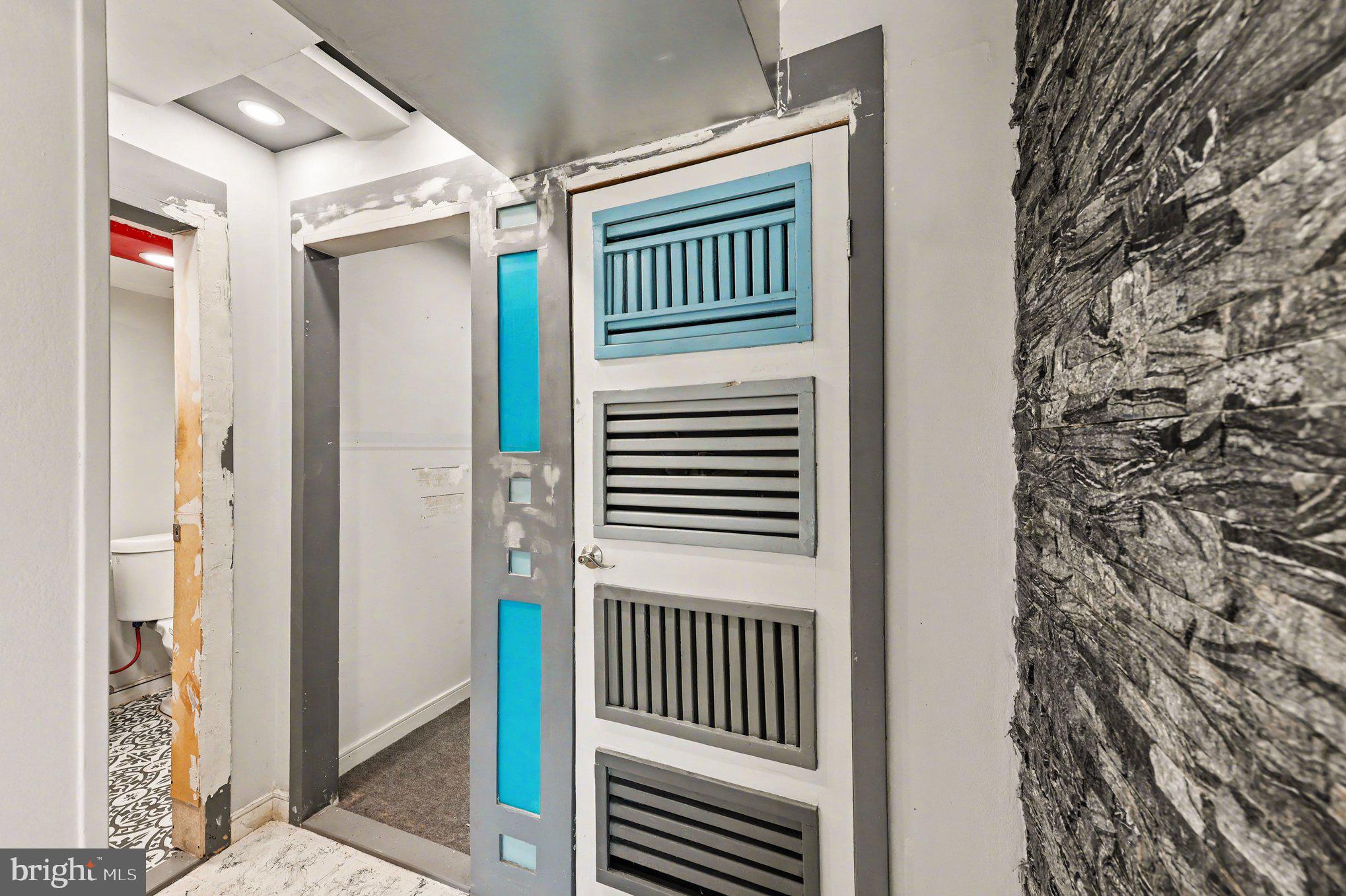 503 N ARMISTEAD STREET N 201