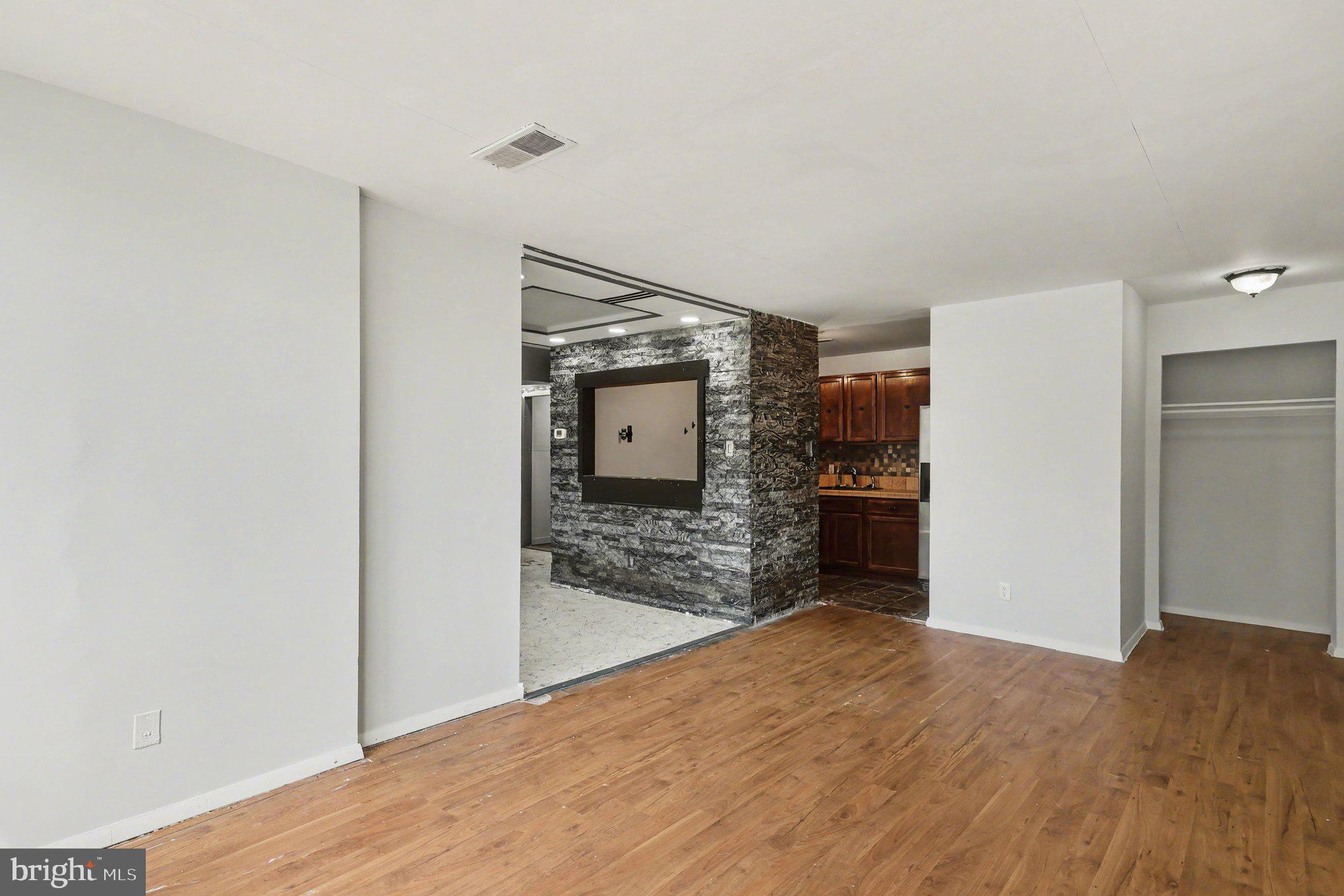 503 N ARMISTEAD STREET N 201