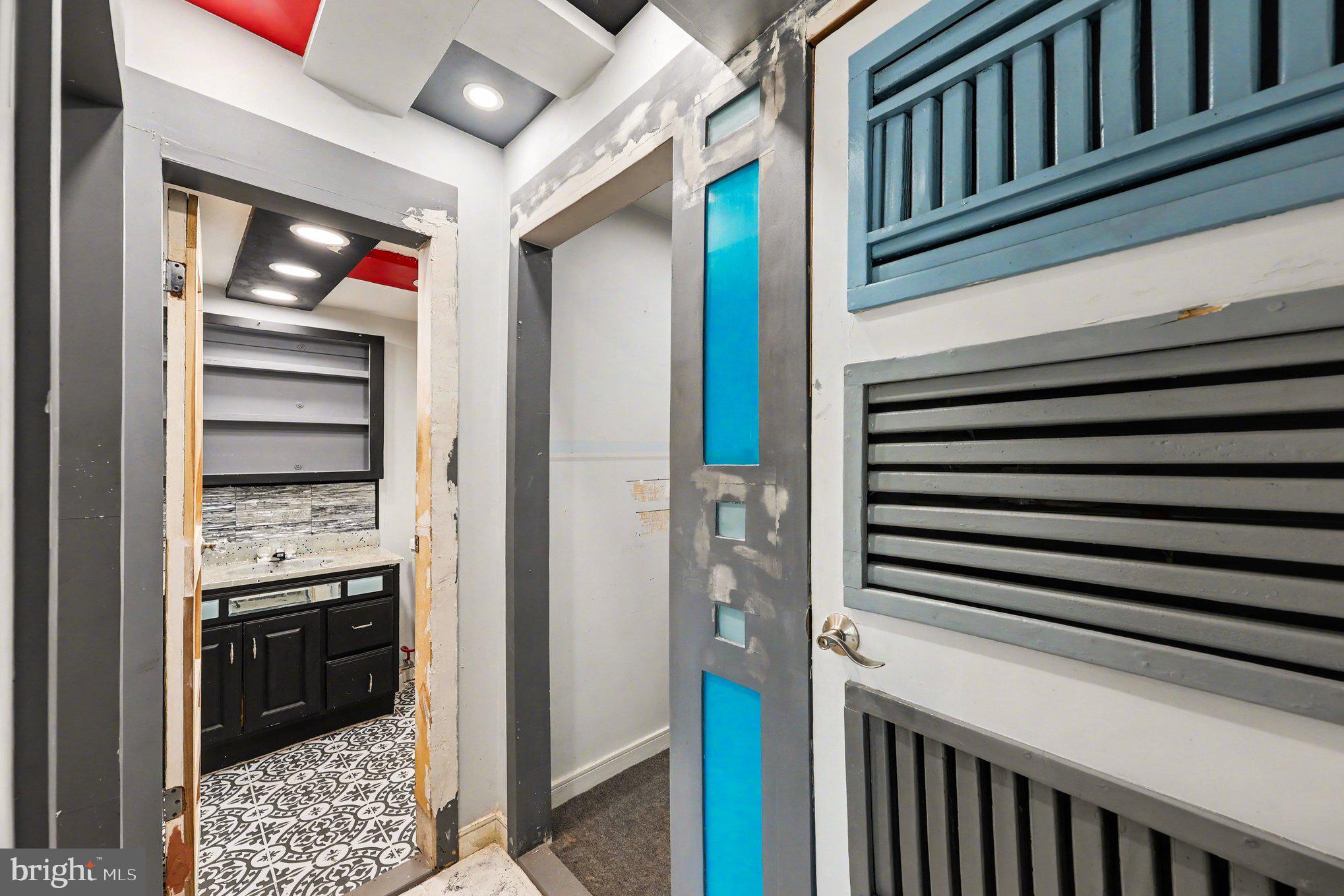 503 N ARMISTEAD STREET N 201