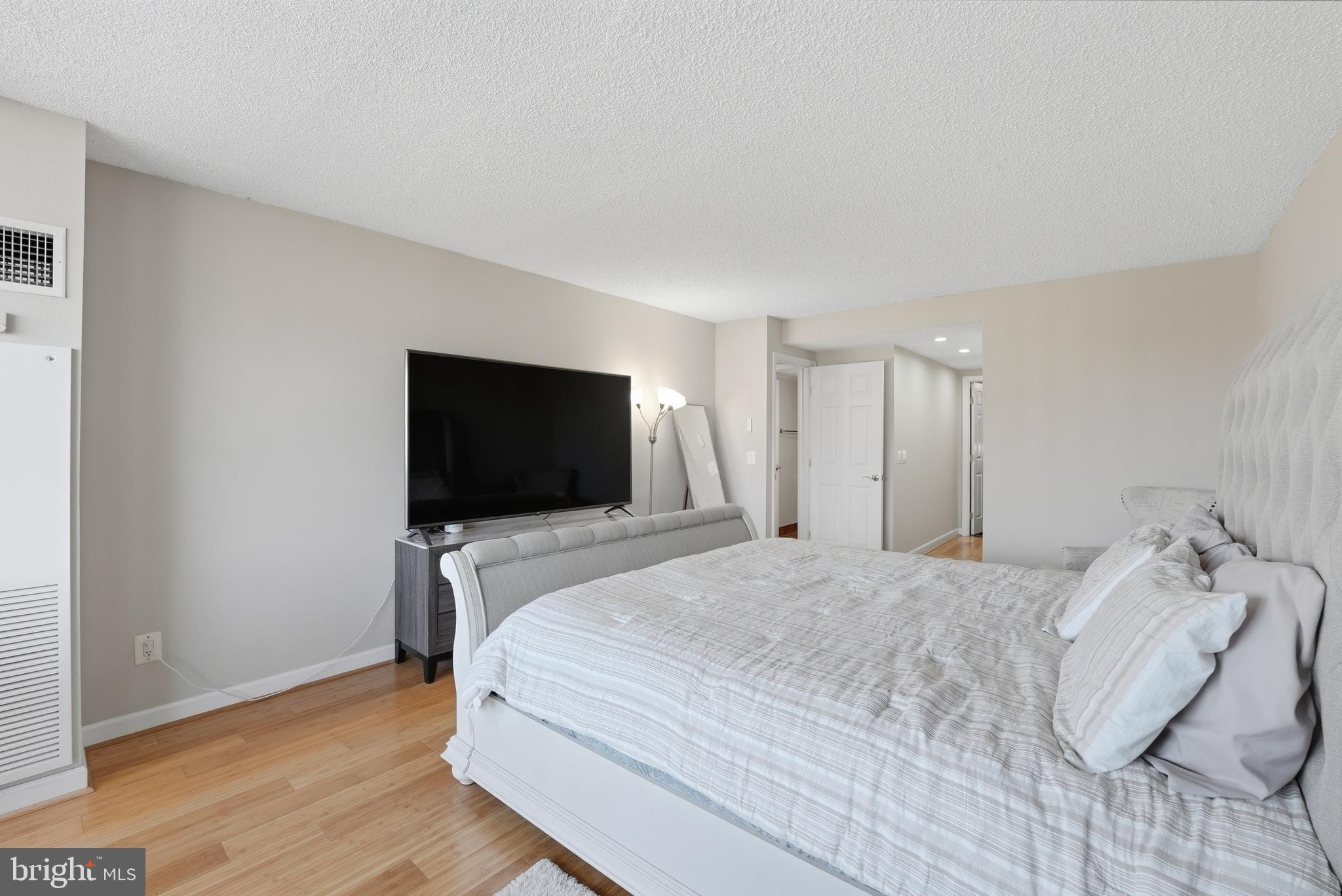 6101 EDSALL ROAD 1402