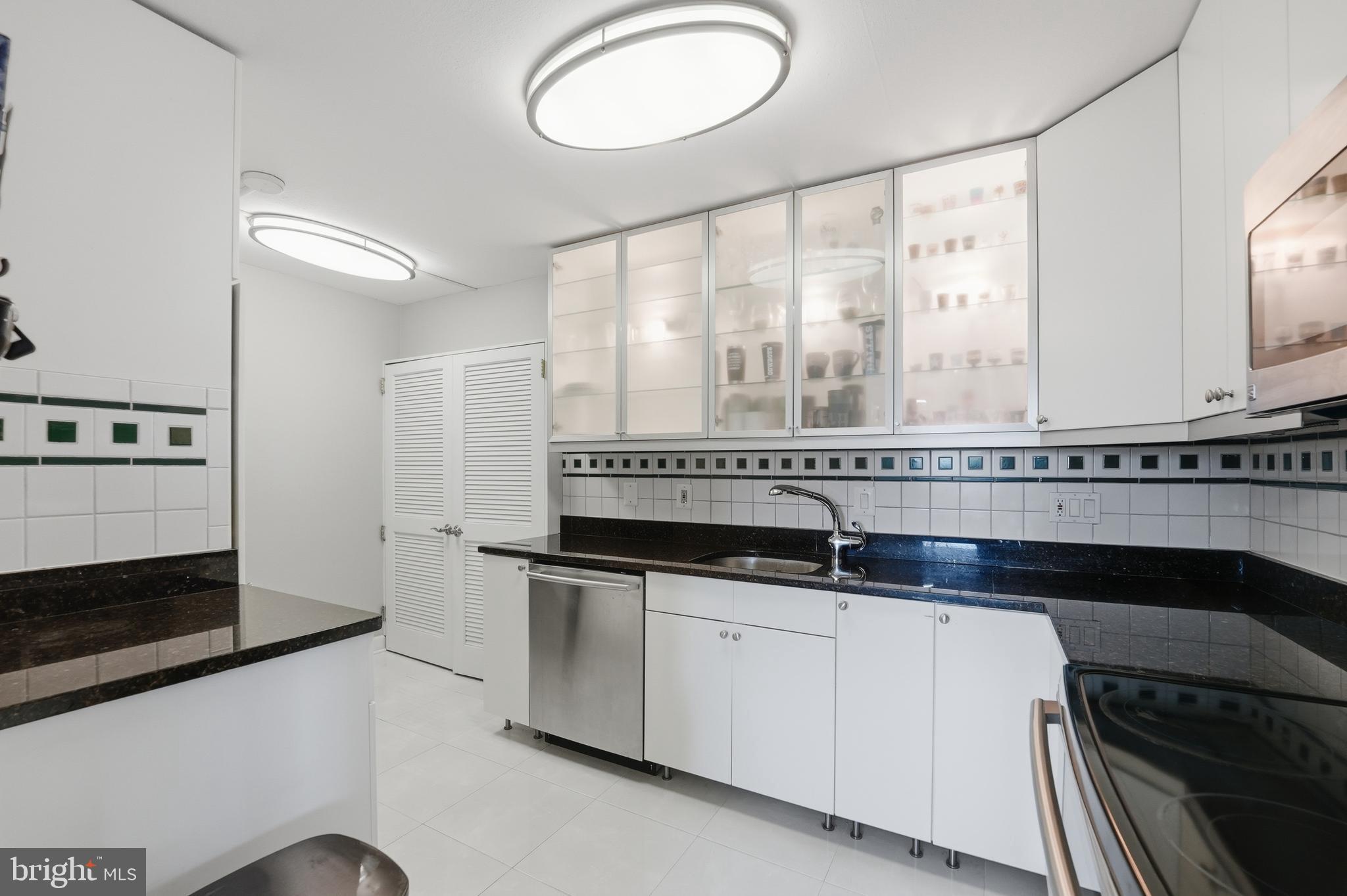 6101 EDSALL ROAD 1402