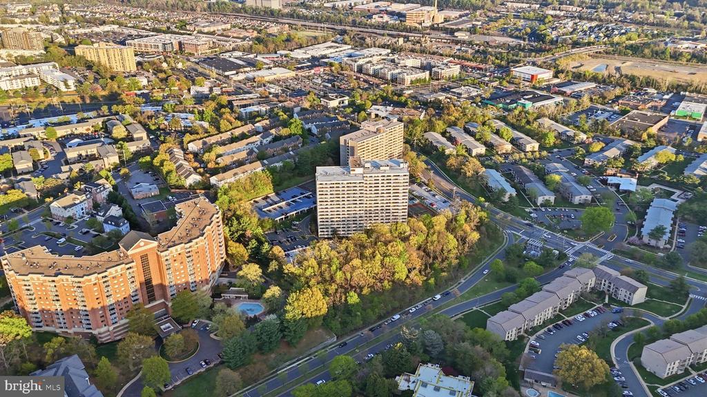 6101 EDSALL ROAD 1402