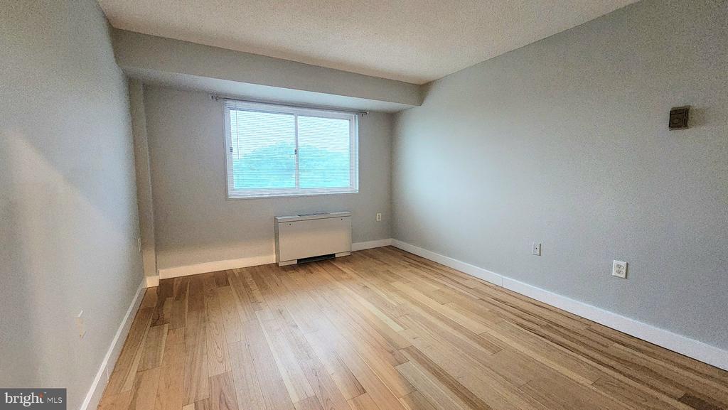 2500 N VAN DORN STREET Unit: 1020
