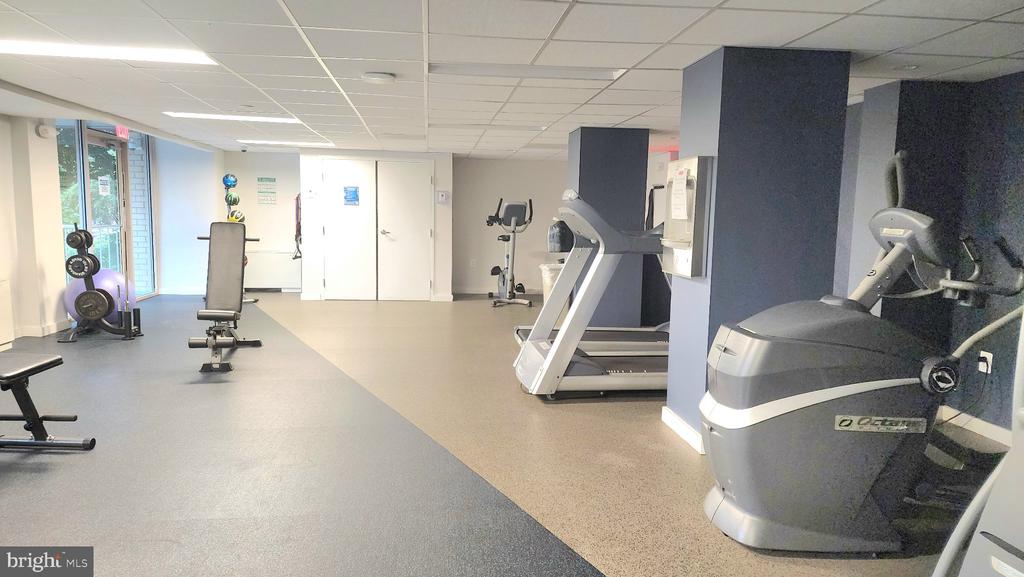 2500 N VAN DORN STREET Unit: 1020