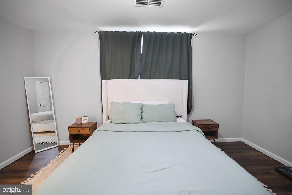 487 N ARMISTEAD STREET Unit: 301