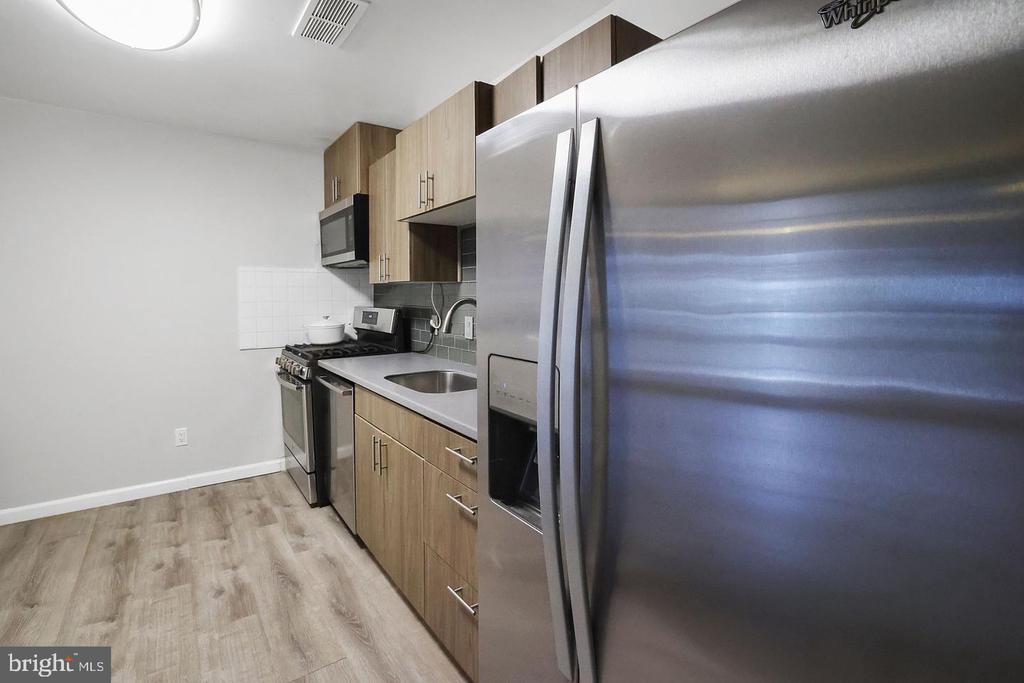 487 N ARMISTEAD STREET Unit: 301