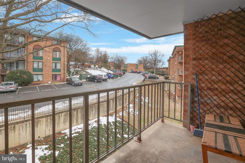 487 N ARMISTEAD STREET Unit: 301
