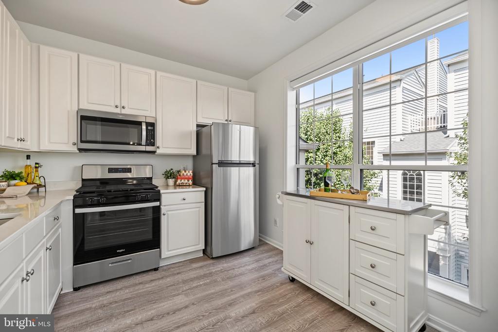 1725 KINGSGATE COURT Unit: 304