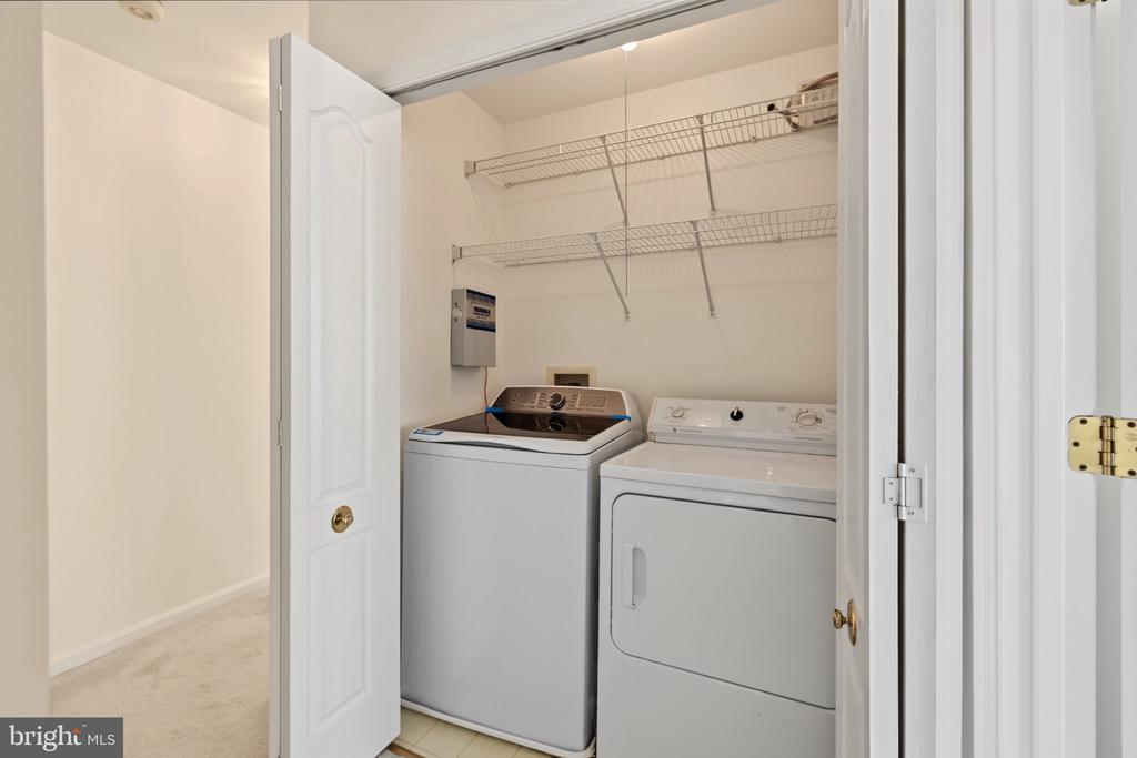 1725 KINGSGATE COURT Unit: 304