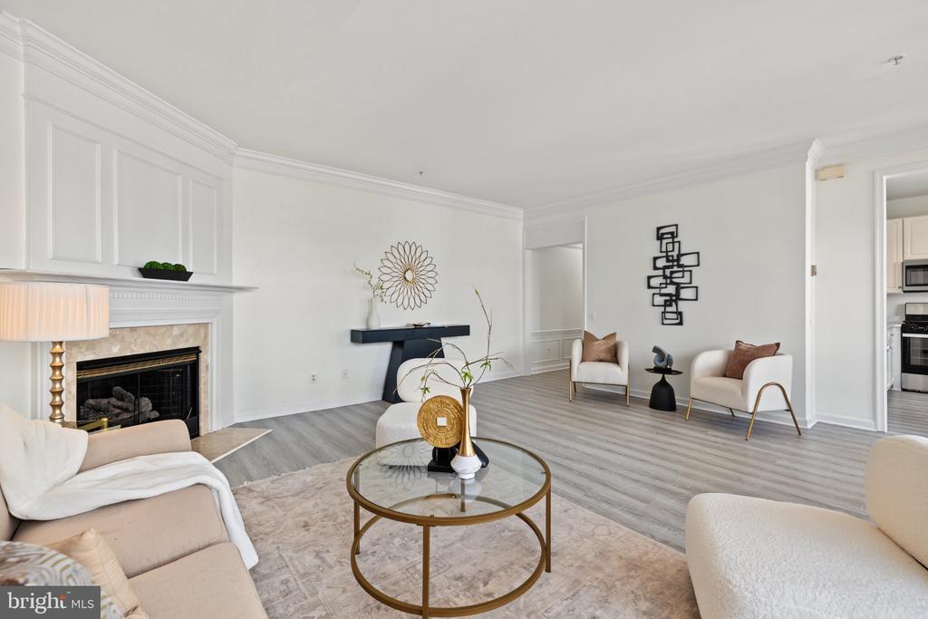 1725 KINGSGATE COURT Unit: 304