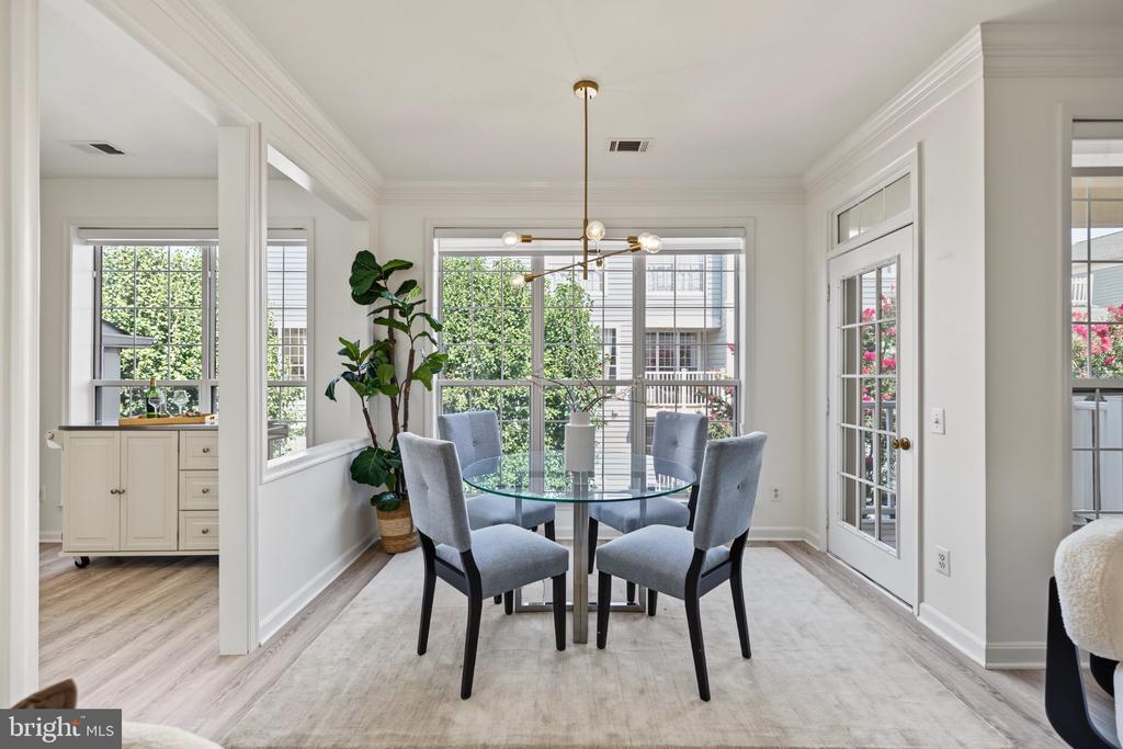 1725 KINGSGATE COURT Unit: 304