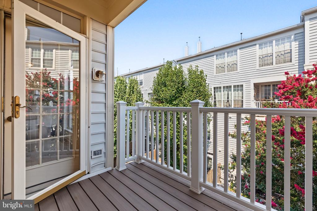 1725 KINGSGATE COURT Unit: 304