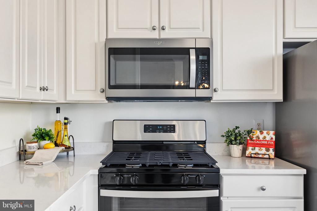 1725 KINGSGATE COURT Unit: 304