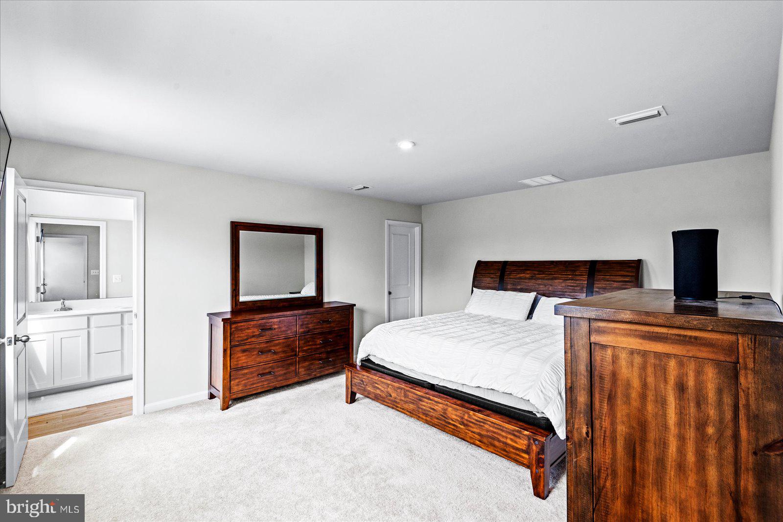 2633 HIGH POINT DRIVE