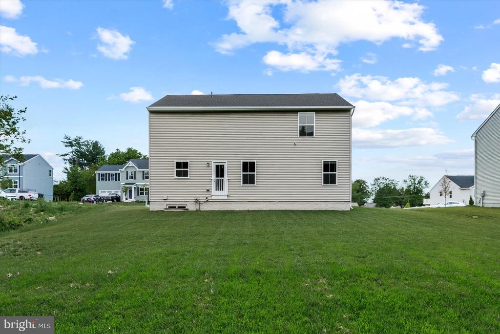 2633 HIGH POINT DRIVE