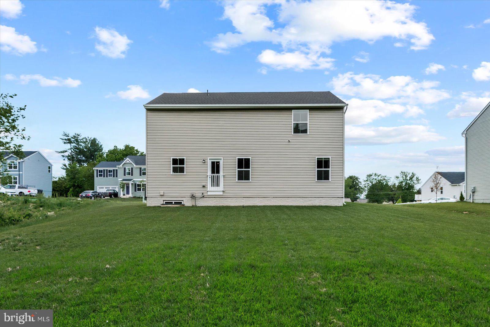 2633 HIGH POINT DRIVE