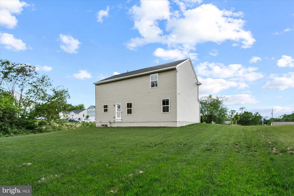 2633 HIGH POINT DRIVE