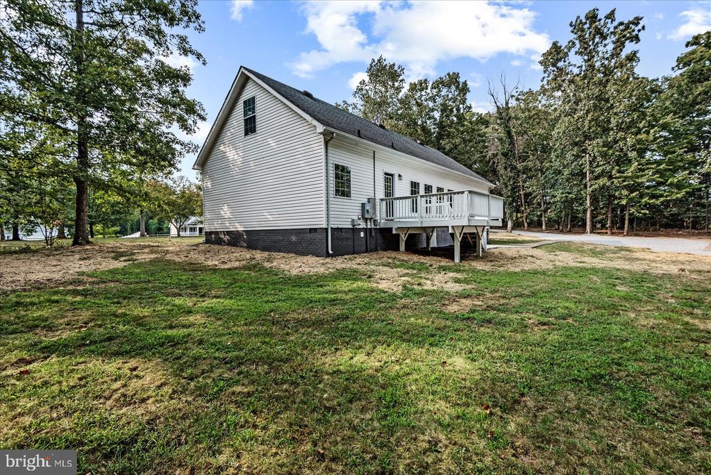 17515 LAKEMONT DRIVE