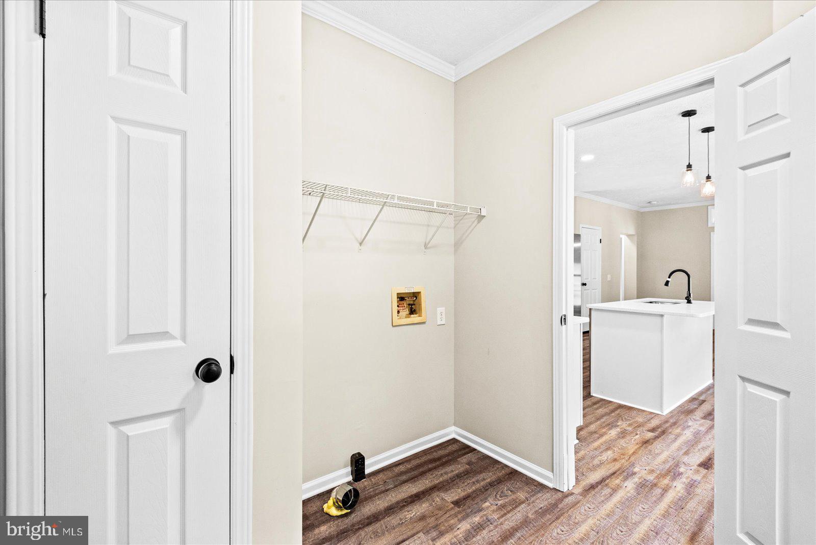 17515 LAKEMONT DRIVE