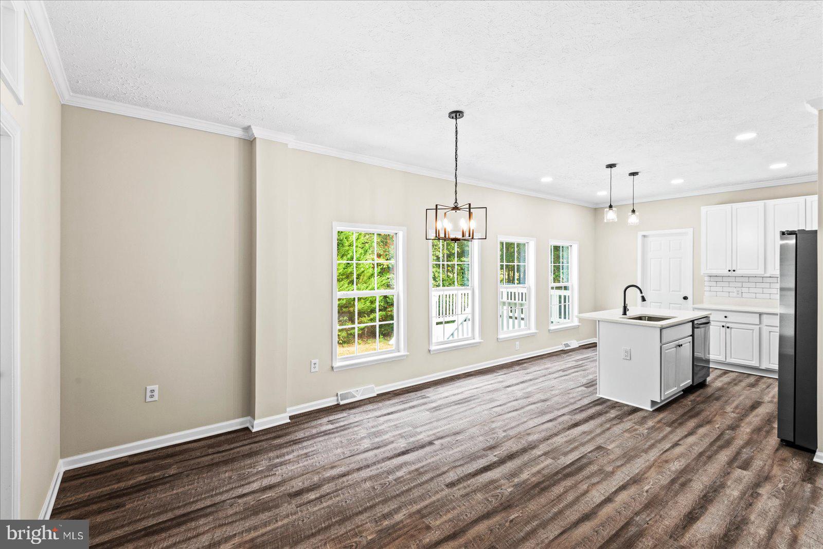 17515 LAKEMONT DRIVE